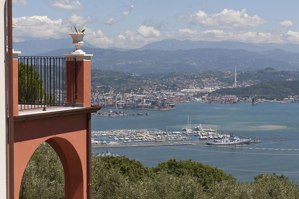 Villa Bellosguardo Apartments Специя Экстерьер фото